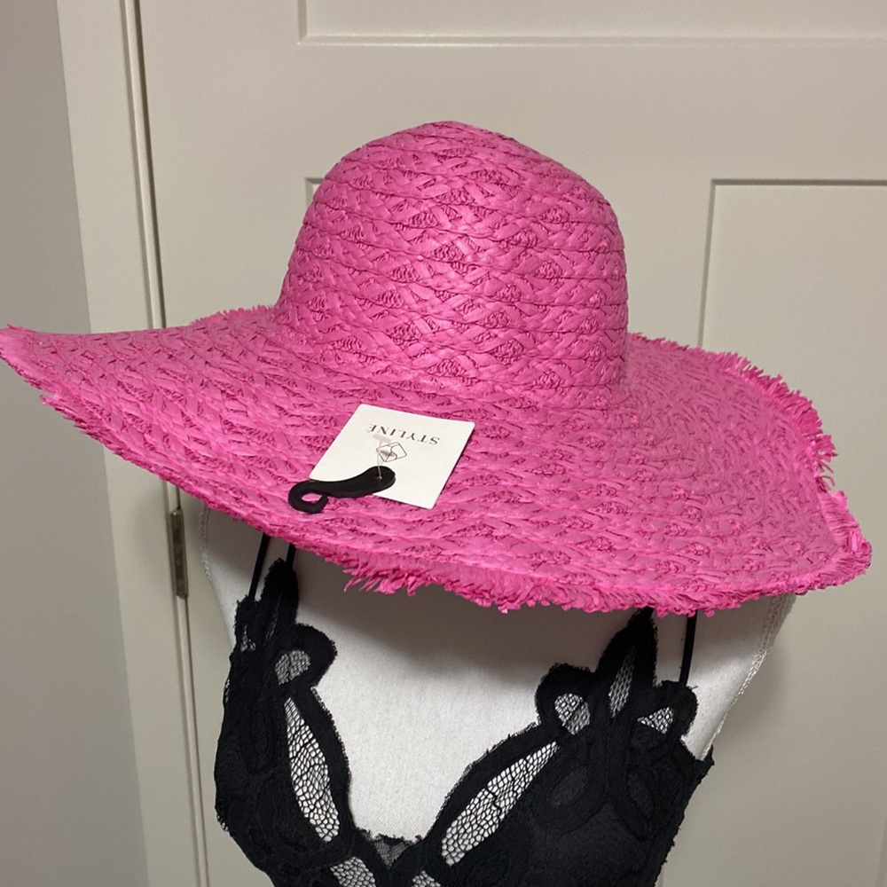 NWT Styline Boutique Hot Pink Straw Hat!